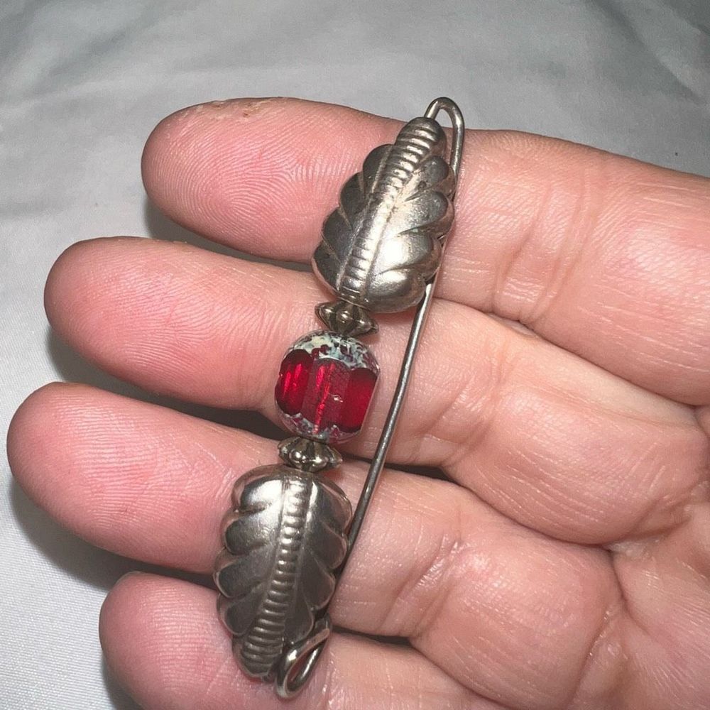 Vintage Art Deco Brooch